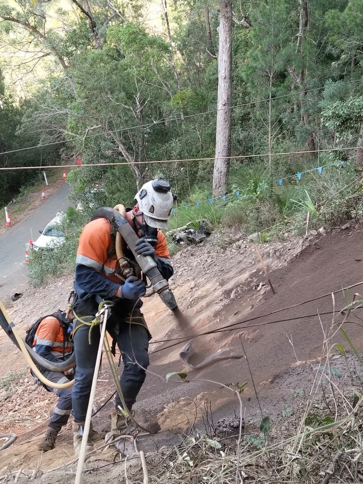 Rope-access drilling at Mount Spec